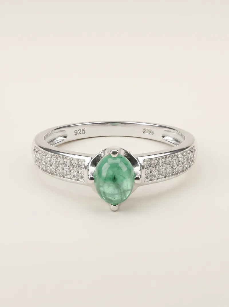 Anillo esmeralda cabuchona plata